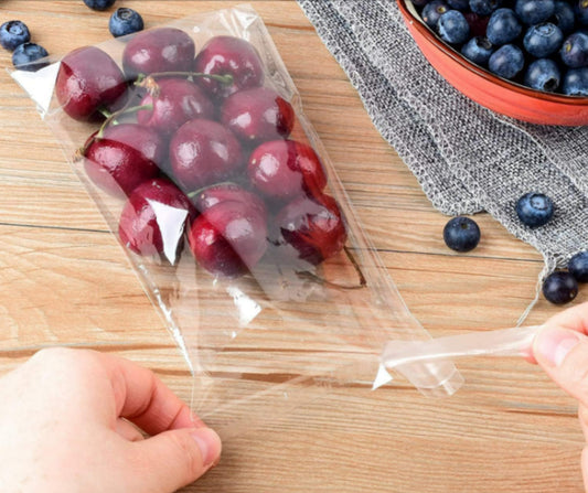 اكياس مع لاصق